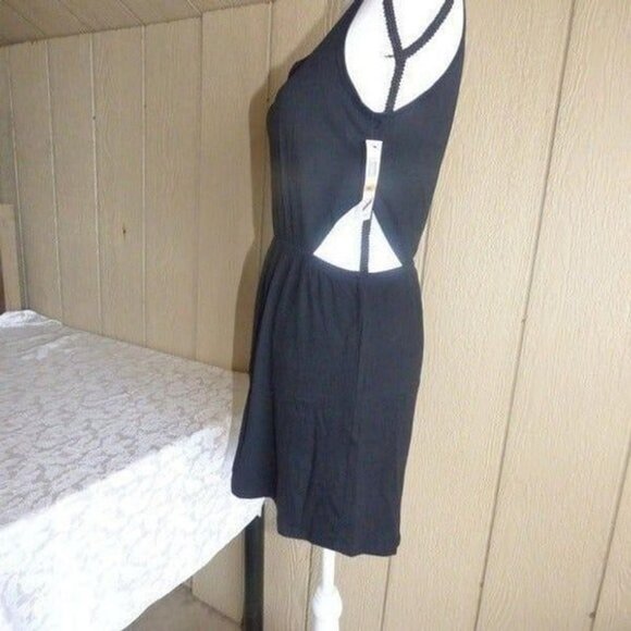 Material Girl Activewear - Picture 3 of 6